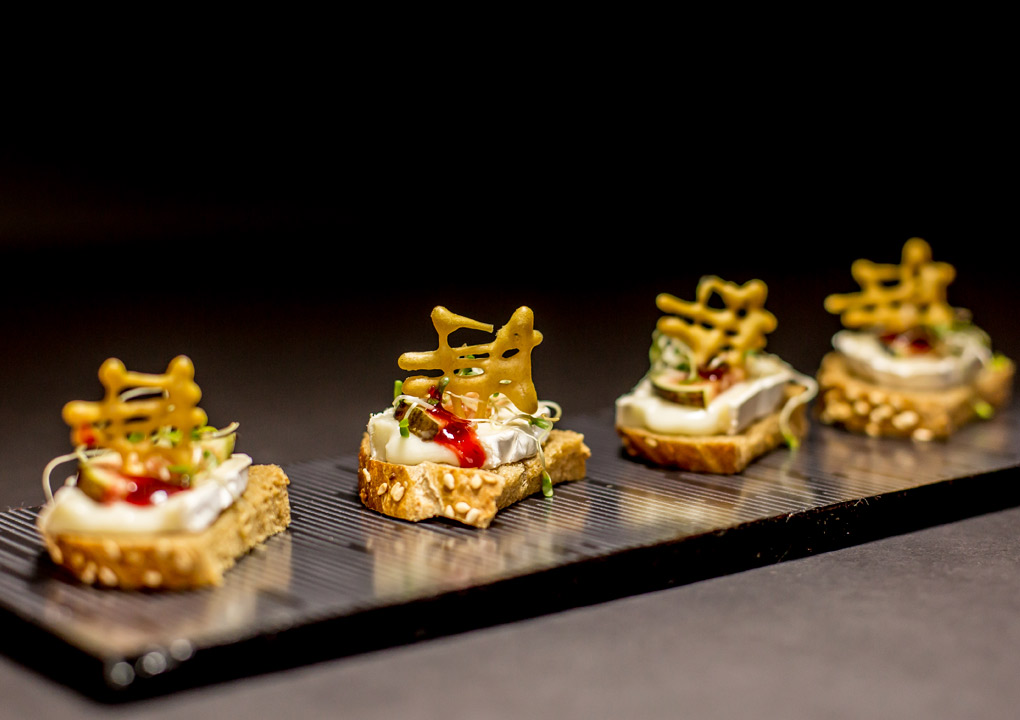 Bocadillo, Crostini de Camembert con Frambuesa